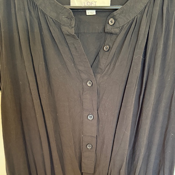 Elegant Black Loft Sleeveless Dress - Picture 4 of 5